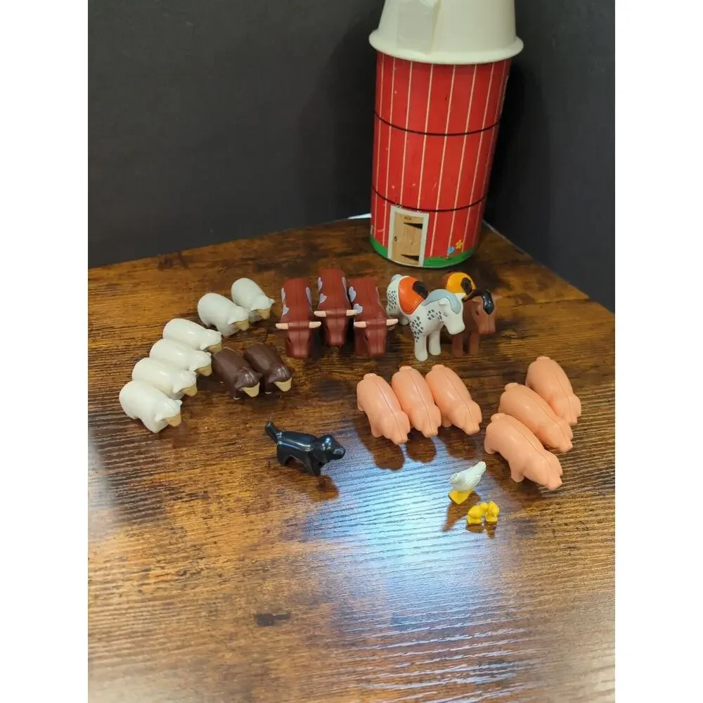 Fisher-Price silo includes